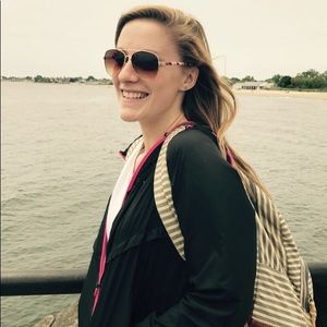 Meet your Posher, Lindsey